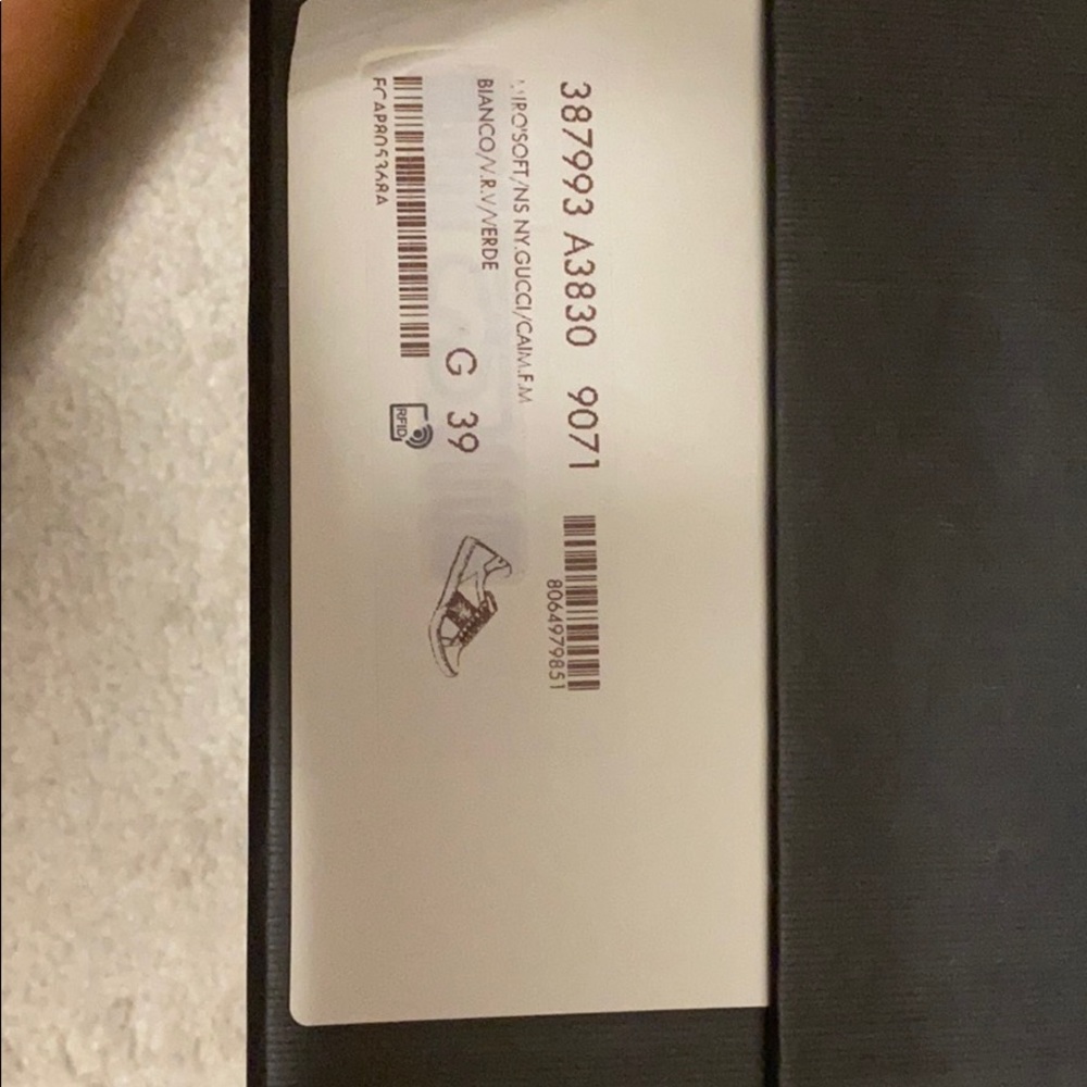 Authentic women’s Gucci sneakers